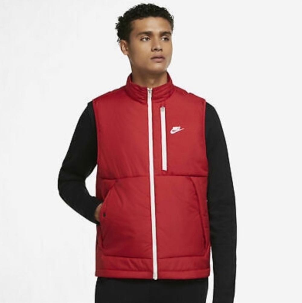 NWT Nike Therma-Fit Repel Legacy Vest Red Mens Size Medium